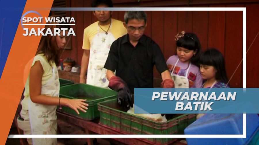 Warna-warni Pewarnaan Batik di Museum Tekstil Jakarta