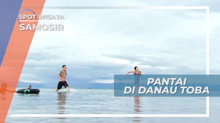 Serunya Berenang di Pantai Pasir Putih Danau Toba, Samosir