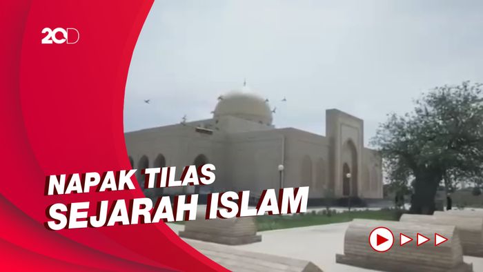 Ziarah ke Makam Perawi Hadis Imam At-Tirmidzi di Uzbekistan