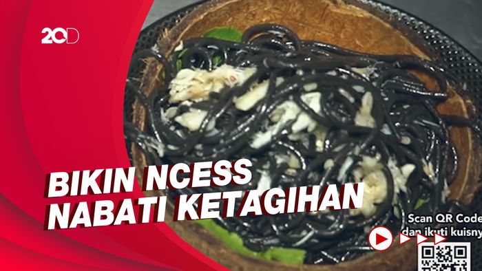 Bikin Laper: Nikmatnya Pasta Hitam Kepiting dalam Batok Kelapa