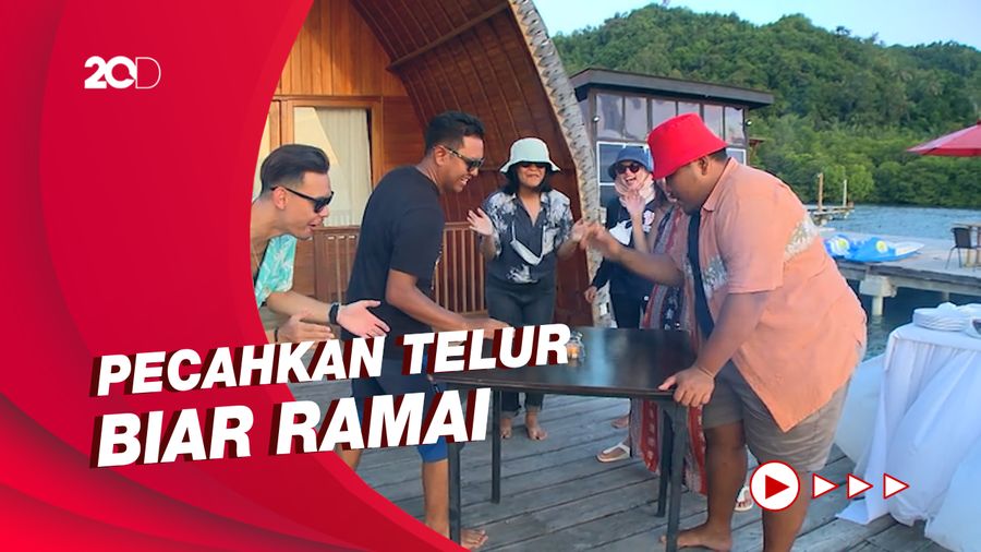 Celebrity on Vacation: Main Game Sambil Menikmati Sunset Pahawang