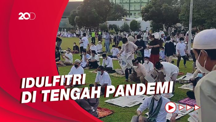 Cerita Jemaah Salat Id Al-Azhar: Tak Takut, Sudah Divaksin