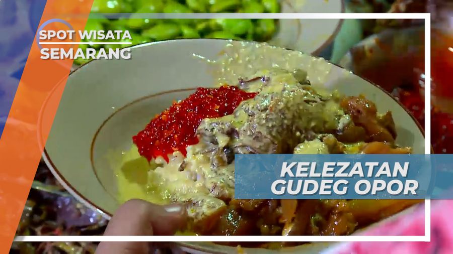 Rela Antri Demi Opor Gudeg mBak Tum Semarang Jawa Tengah