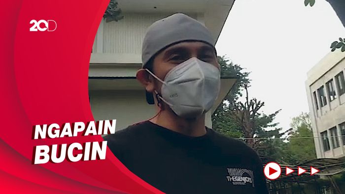 Di Balik Alasan Vino G Bastian Hanya Follow Instagram Marsha Timothy