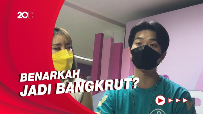 Lee Jeong Hoon Habiskan Rp 1,5 M untuk Istri dan Mertua Oplas