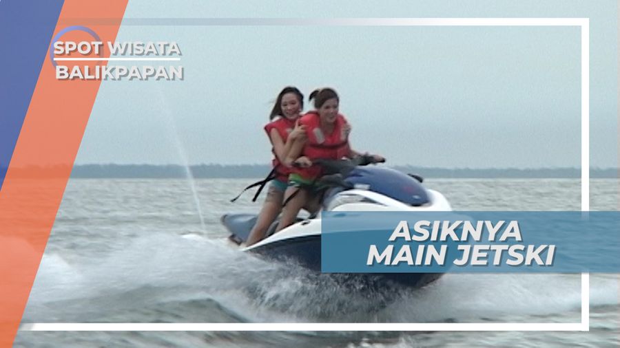 Main Jetski di Pantai Kemala Balikpapan Kalimantan Timur
