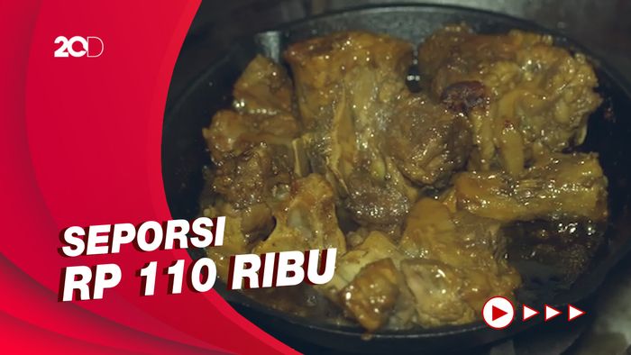 Bikin Laper: Sop Buntut Goreng dengan Kuah Kaldu Sapi Segar