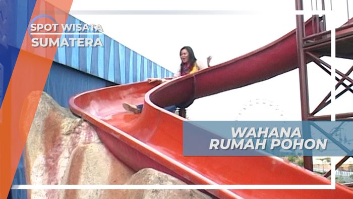 Meluncur Dari Atas Wahana Rumah Pohon Sumatera Utara