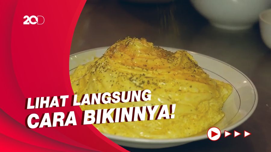 Bikin Laper: Melahap Telur Dadar Tornado di Warteg Kekinian