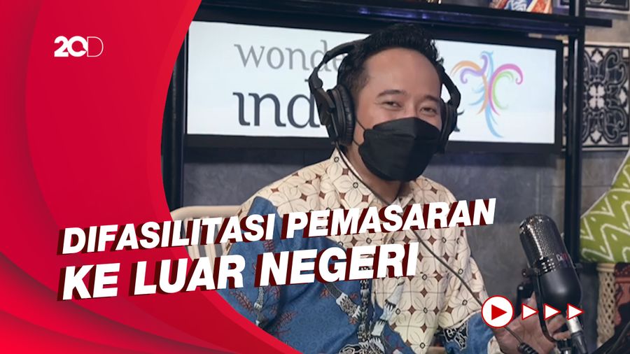 Denny Cagur Bikin Sepatu Batik, Menparekraf Dukung untuk Ekspor