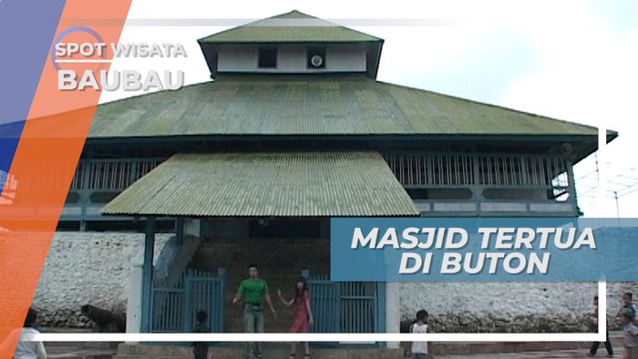 Mengunjungi Masjid Tertua di Buton, Bau-bau Sulawesi Tenggara