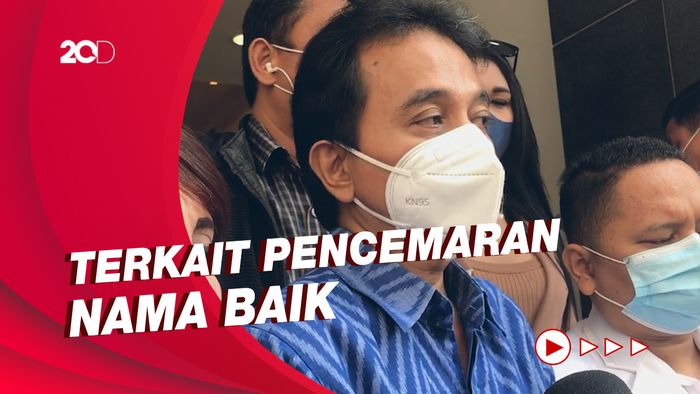 Bersama 3 Saksi, Roy Suryo Jalani Pemeriksaan di Polda