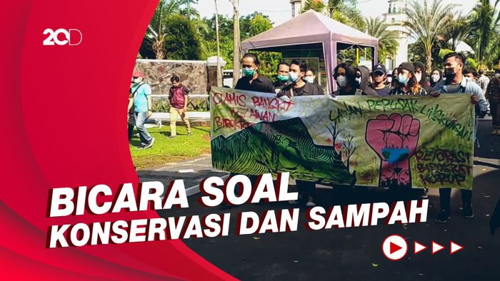 Sejumlah Pemuda di Ciamis Gelar Aksi Peduli Lingkungan