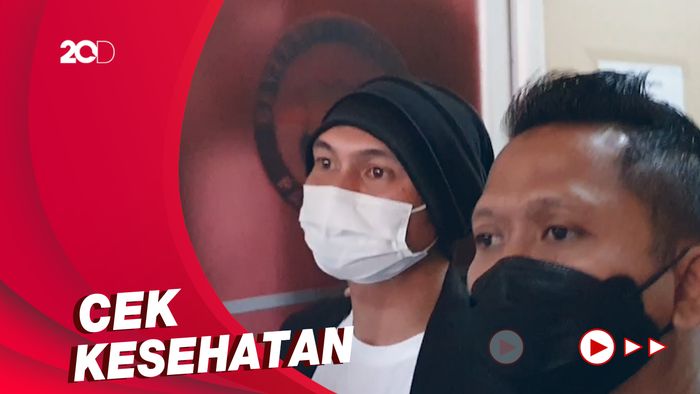 Usai Diamankan Polisi, Anji Jalani Tes Swab hingga Urine