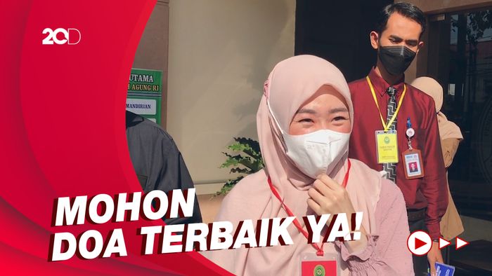 Hadiri Sidang Perceraian, Larissa Chou Minta Doa yang Terbaik