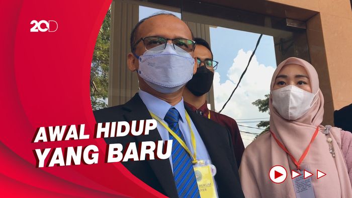 Tok! Larissa Chou dan Alvin Faiz Resmi Cerai Secara Verstek