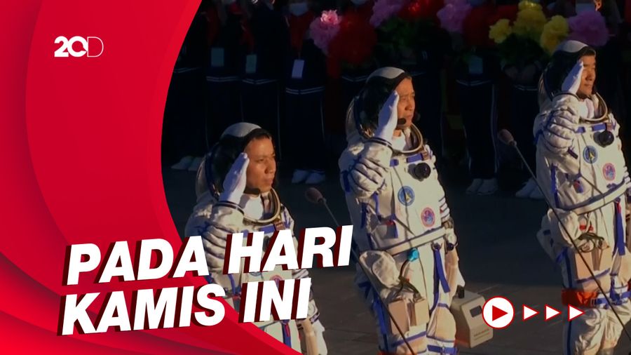 China Kirim 3 Astronaut ke Luar Angkasa