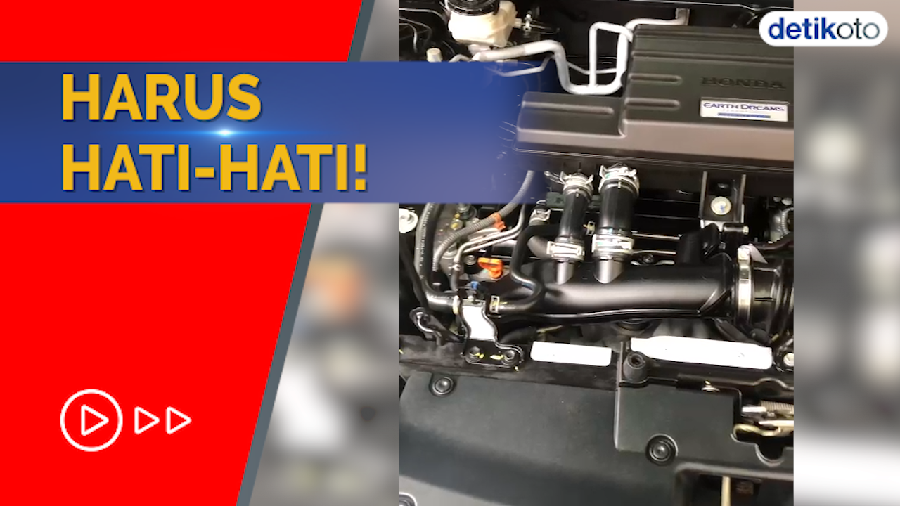 Jangan Asal! Ini Cara Bersihkan Ruang Mesin Mobil