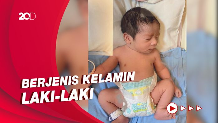 Selamat! Tata Janeeta Melahirkan Anak Pertama