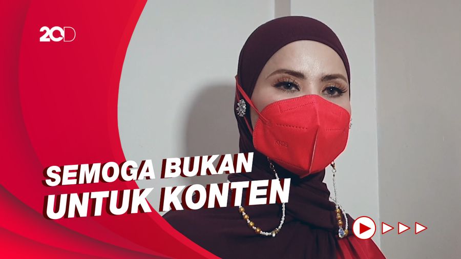 Angel Lelga Tanggapi Tangis Keluarga Vicky Prasetyo di Persidangan
