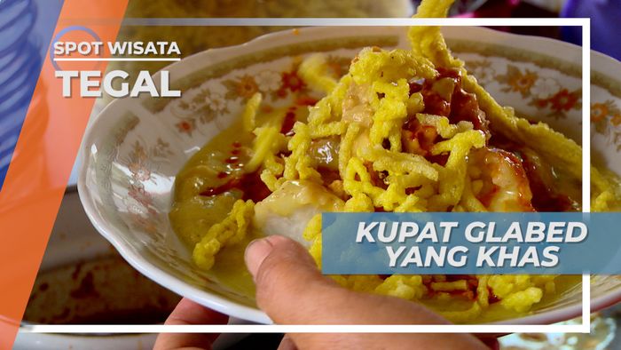 Kupat Glabed, Kuliner Khas Tegal Dengan Topping Kerupuk Gurih