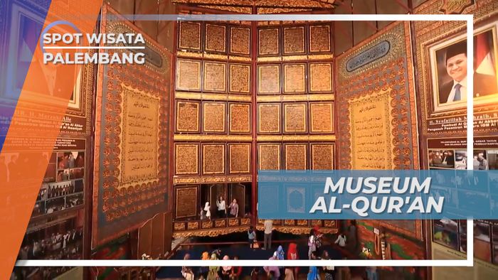 Keagungan AL-Quran Dalam Ukuran Raksasa di Palembang