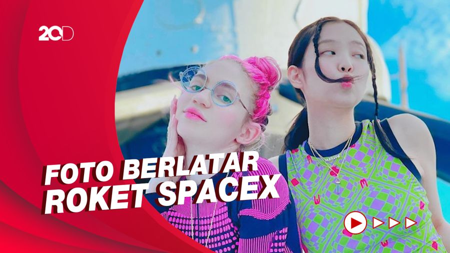 Potret Kedekatan Jennie BLACKPINK dan Pacar Elon Musk