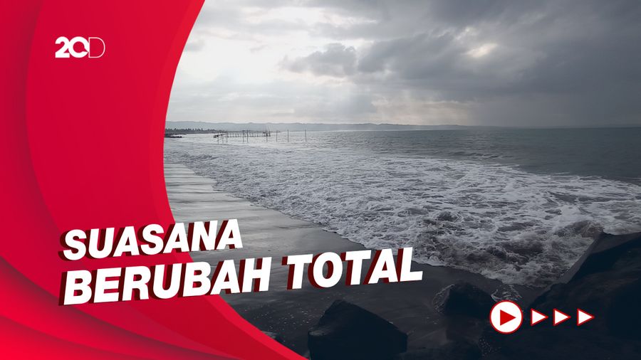 Biasa Dipadati Wisatawan, Pantai Pangandaran Kini Sepi