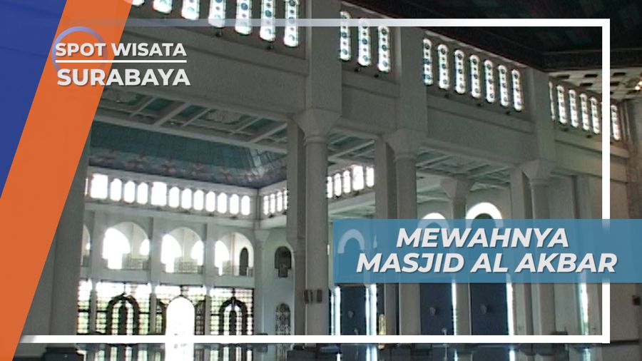 Masjid Al Akbar Surabaya, Mesjid Megah dengan Kaligrafi Diseluruh Bangunan