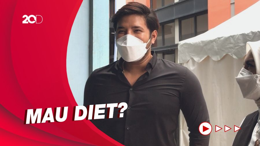 Ammar Zoni Santai Walau Penampilannya Dikomentari Netizen