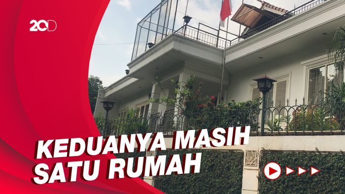 Apa Alasan Suami Gugat Cerai Tyas Mirasih?