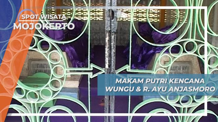 Makam Putri Kencana Wungu di Komplek Makam Troloyo Mojokerto