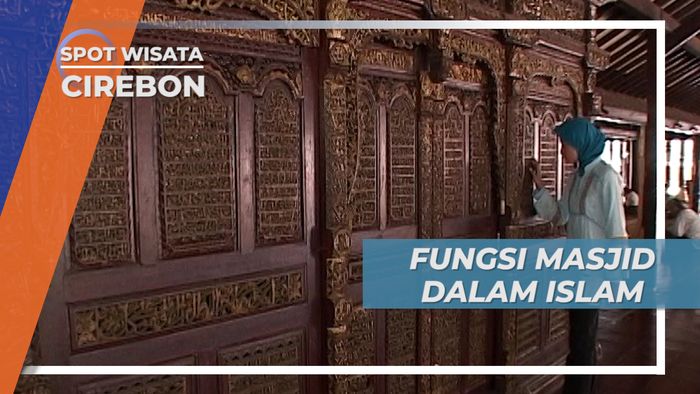 Berkunjung ke Masjid Agung Sang Cipta Rasa Cirebon