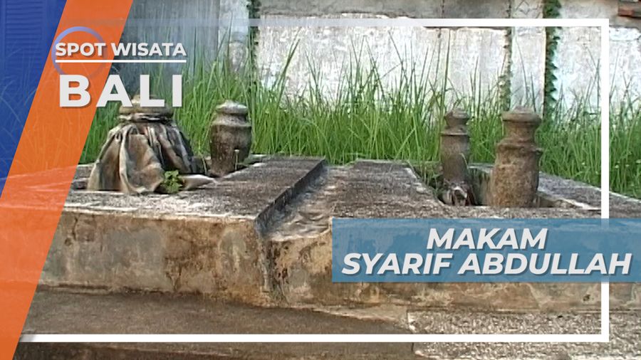 Masjid Agung Baitul Qodim Jembrana Bali, Terdapat Makam Tokoh Syarif Abdullah
