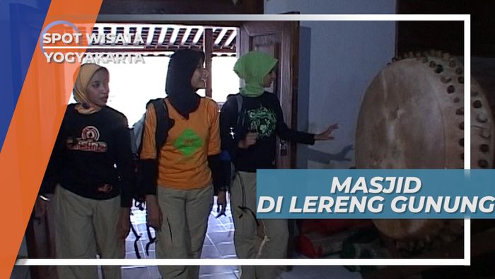 Puncak Gunung Merak Komplek Pemakam Para Raja Mataram di Imogiri Yogyakarta