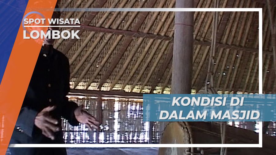 Aura Sakral di Dalam Masjid Kuno Bayan, Lombok