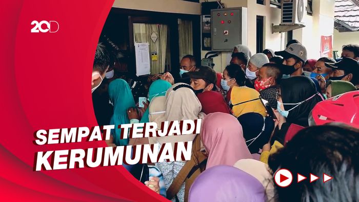 Antusiasme Tinggi, Warga Ciamis Antre Vaksinasi Covid-19 Sejak Subuh