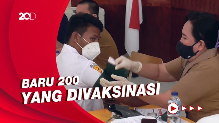 Vaksinasi Covid-19 untuk Siswa di Gorontalo Terkendala Izin Orang Tua