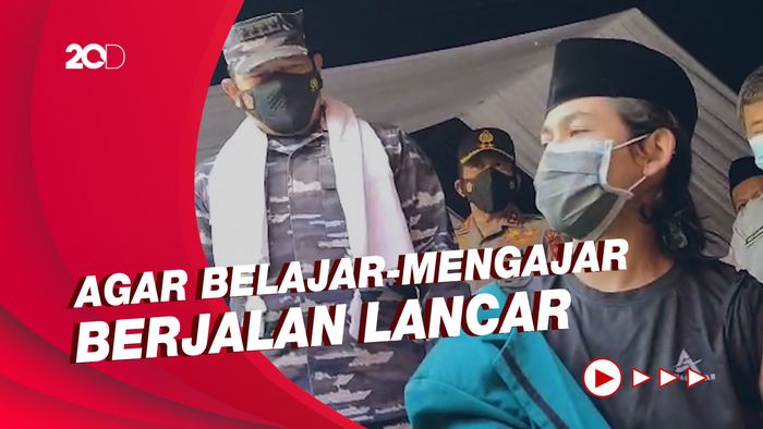 KASAL Tinjau Serbuan Vaksinasi di Ponpes Maruful Hidayah Garut