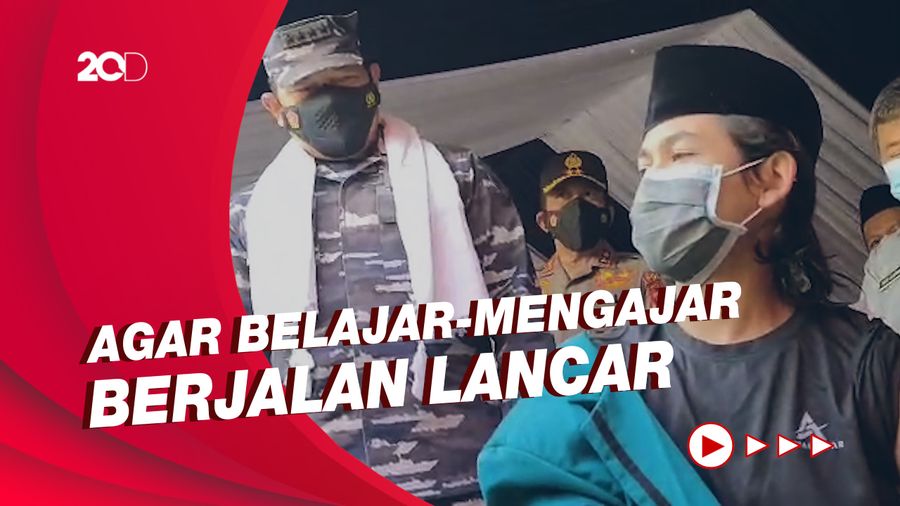 KASAL Tinjau Serbuan Vaksinasi di Ponpes Maruful Hidayah Garut