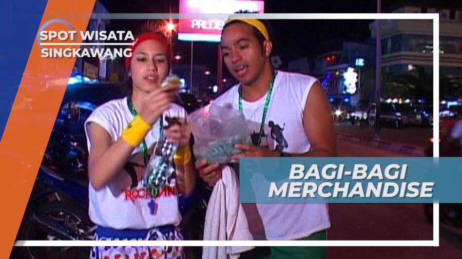 Berjoget untuk Mendapatkan Bingkisan Cantik di Pontianak, Kalimantan Barat