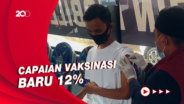 Ratusan Wisatawan di Cianjur Divaksinasi Covid-19