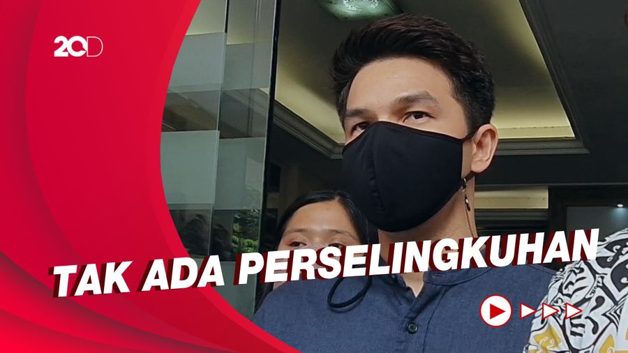 Tanggapan Jonathan Frizzy soal Proses Cerainya Bersamaan dengan Ririn