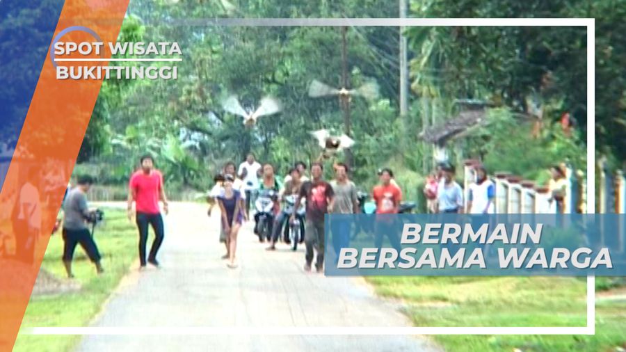 Bermain Pacu Itik Bersama Warga Payakumbuh Sumatera Barat