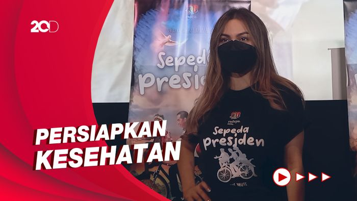  Ariel Tatum Sedih Tinggalkan Kucing Kesayangan Jelang Syuting di Papua