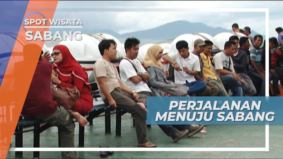 Ditemani Panorama Birunya Laut, Naik Kapal Feri Menuju Kota Sabang, Aceh
