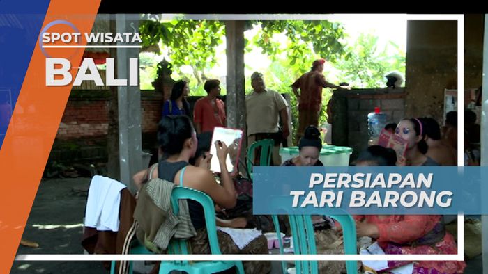 Serunya Mengunjungi Belakang Panggung, Persiapan Tari Barong di Batu Bulan Gianyar Bali