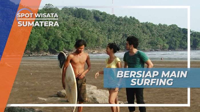 Bersiap Bermain Surfing, Memecah Ombak di Pantai Airmanis Kota Padang Sumatera Barat 