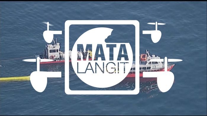 Melihat dari Udara Tumpahan Minyak di Lepas Pantai California