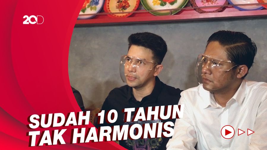 Jonathan Frizzy Bantah Keras Isu Selingkuh yang Dibeberkan Istri